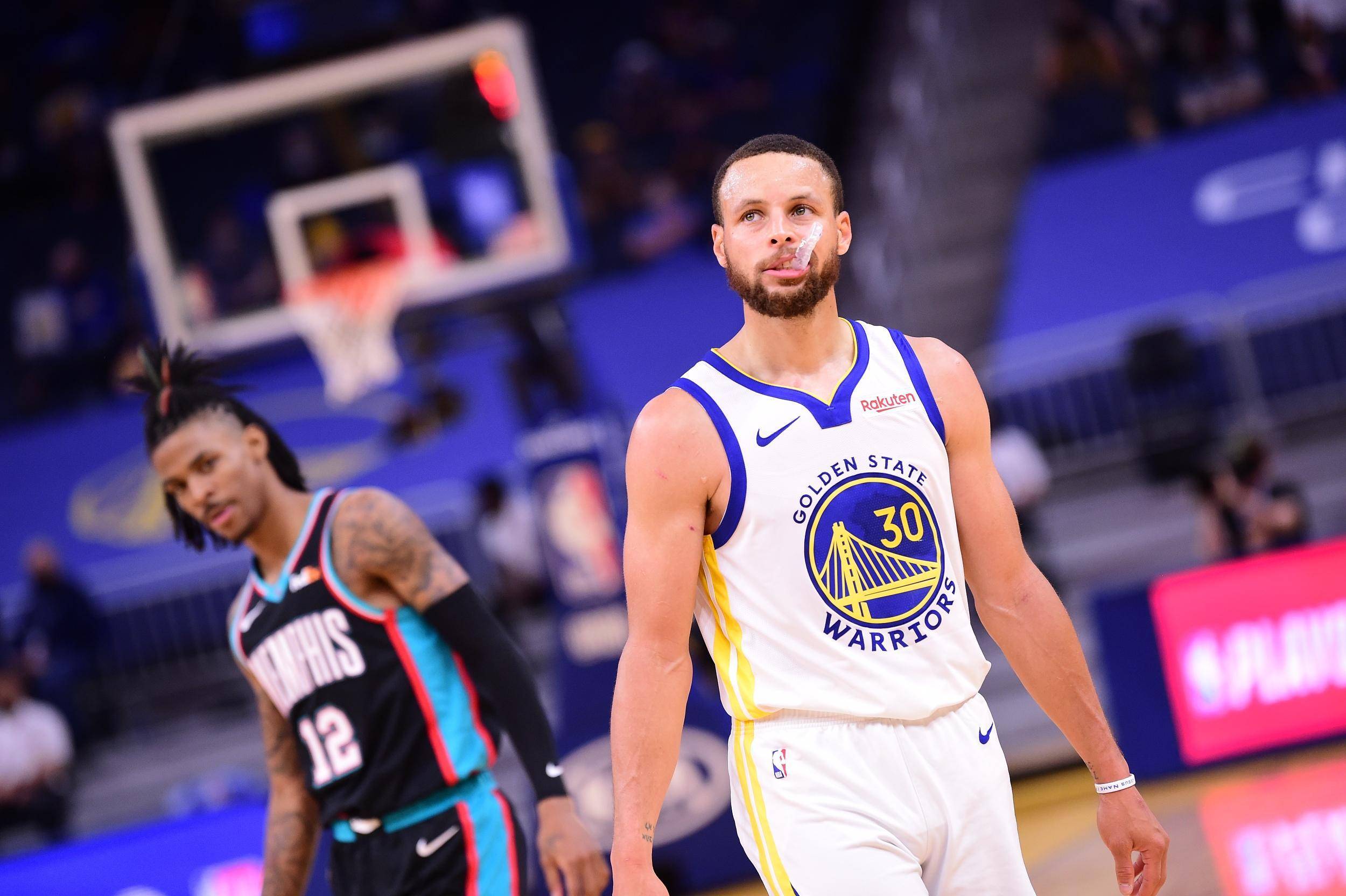 库里投篮前无古人后无来者,是否可以说是体育项目中最伟大的技术_三分