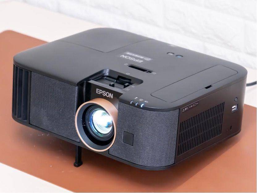 高端 4K 灯泡投影机到底有多强,爱普生 CH-TW6280T 测评详解告诉你
