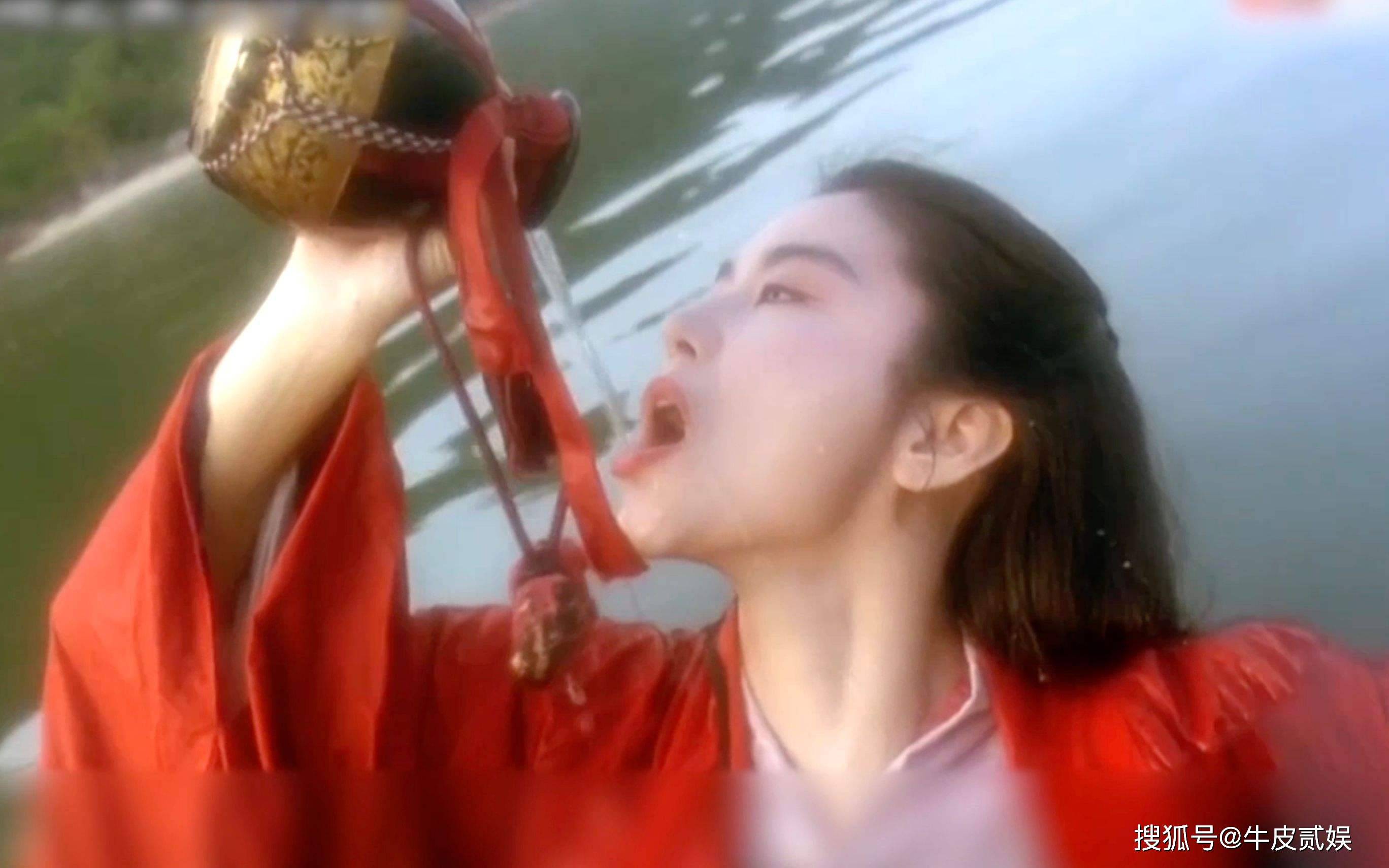港风妆容穿搭风格_那些年港片女神的风采_港风女神气质