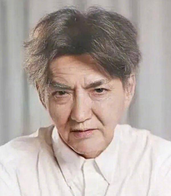 当男明星变老后,小岳岳很慈祥,肖战依旧帅,王一博像反派!