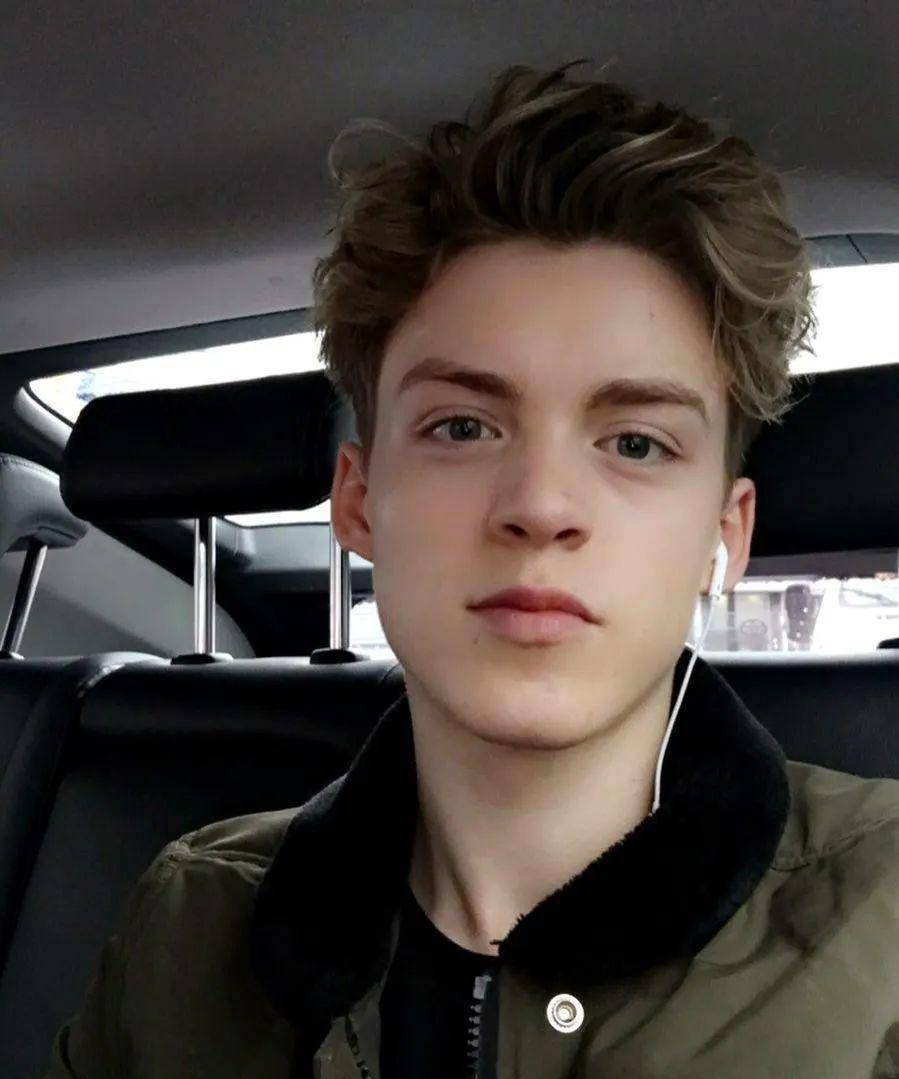 1998年出生的英国小鲜肉歌手reece bibby_男孩_感觉_阳光