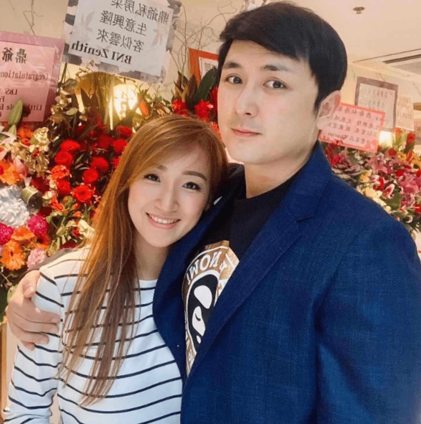 杨思琦前任李泳豪签字结婚,当众亲吻台湾妻子,父亲感慨等了20年_李家