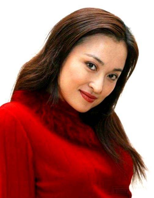 哈尔滨盛产美人,12位冰城女星,个个清丽出尘,明艳动人_于莉_叶继红