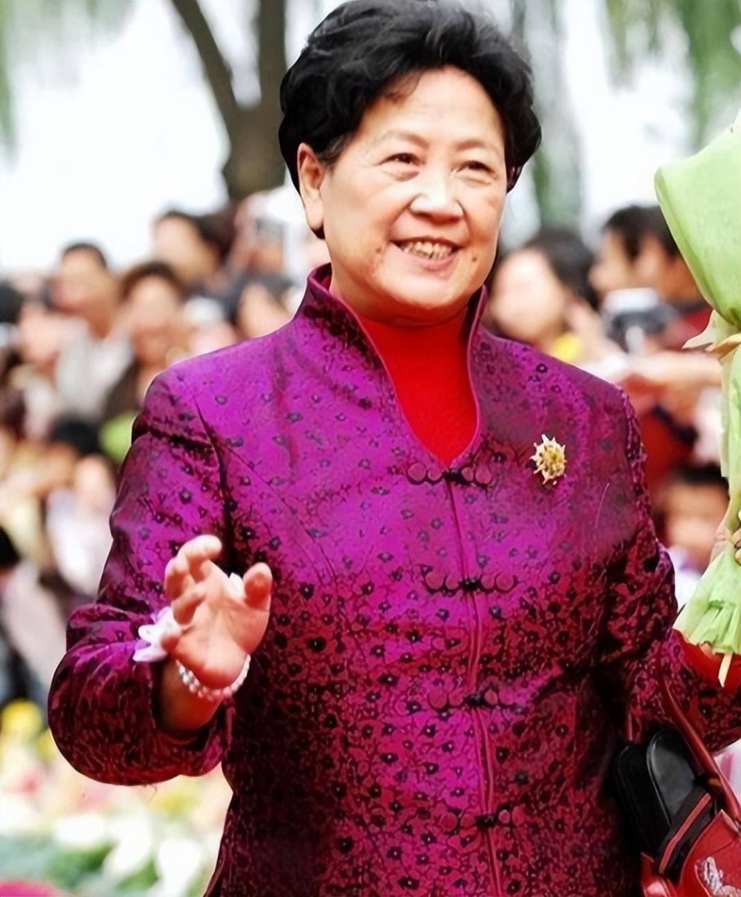 陶玉玲:生活中充满苦难,女儿10个月就夭折,三次患病,如今怎样_孩子