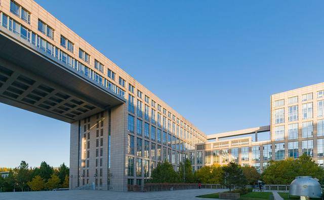 北京地铁"名校线":途径30多所大学,其中8所是985,11所是211_高校_距离