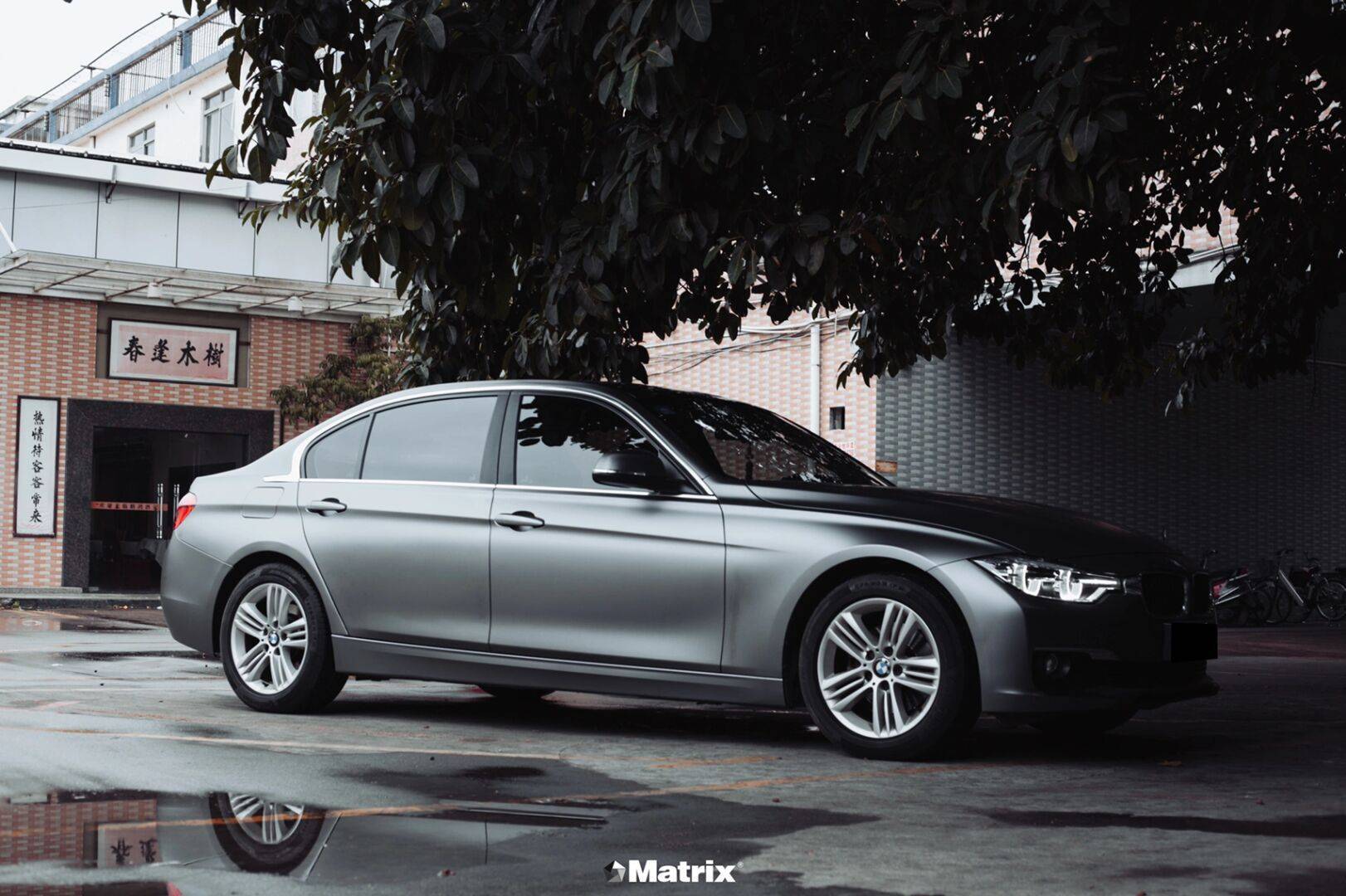 矩阵matrix改色膜电光太空灰,低调沉稳且高级的配色_肩并肩_时尚_潮流