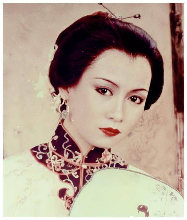 12版陈圆圆颜值对比,有人能让吴三桂冲冠一怒,有人在凑数_剧中_余安安