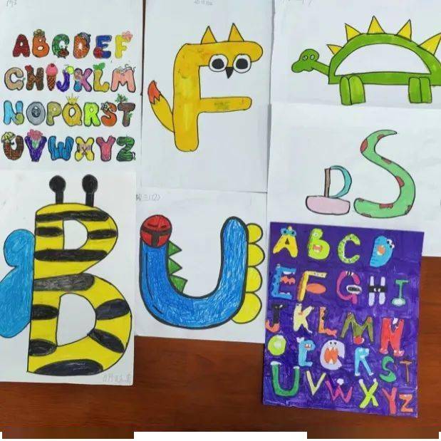 三年级英语备课组设计了字母创意画的有趣作业,小朋友们脑洞大开