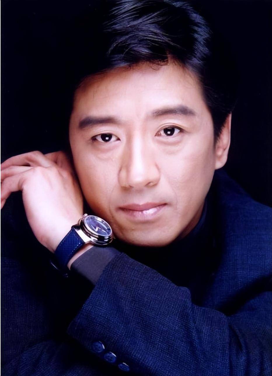 演员丁勇岱:演白宝山走红,与初恋相守36年,儿子丁宁让他头疼_末路