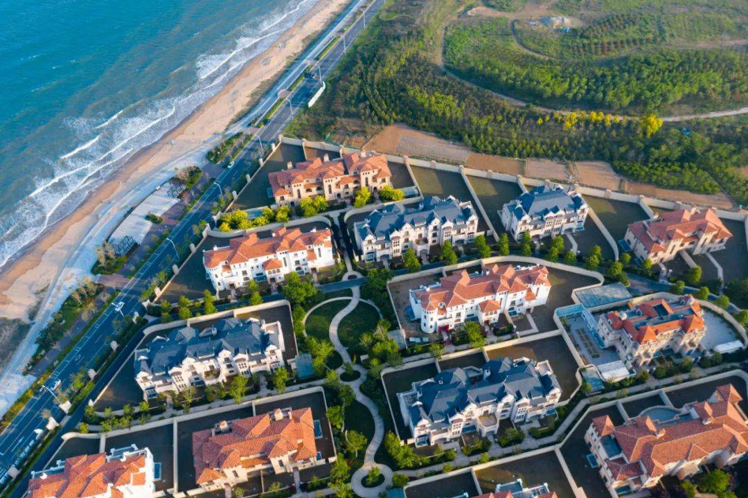 半岛美庐青岛西海岸新区滨海大道5888号(滨海大道与世纪大道交会处)