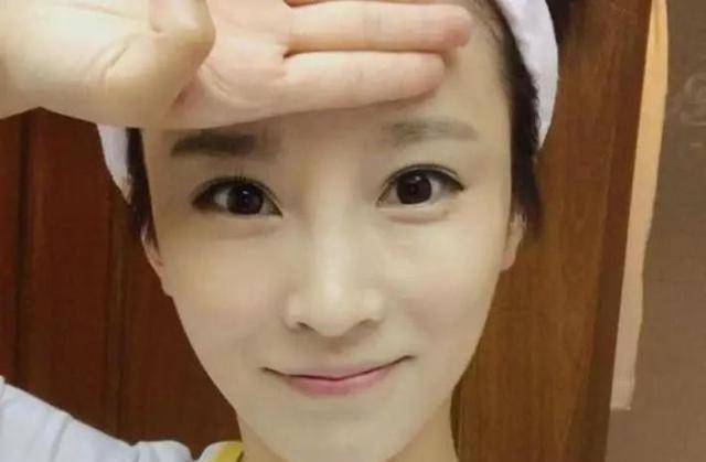 红粉宝宝16岁开始整容,花百万整容200多次,如今现状太过悲惨