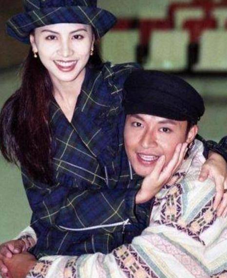 出生富贵遇变故,绯闻女王贾静雯40岁遇真爱,幸福美满_吴敦_黄建群