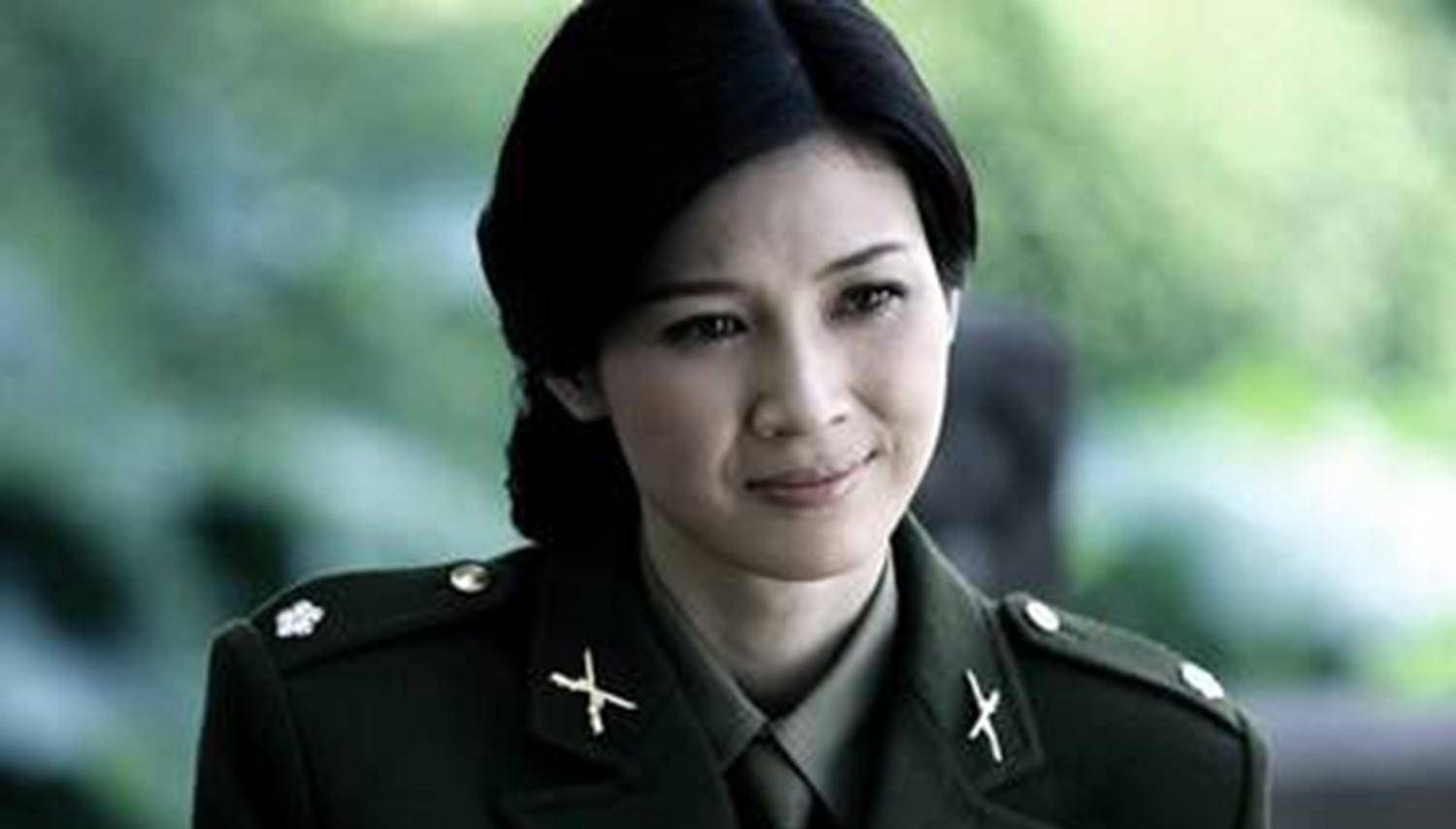 在剧中童蕾扮演的是美丽的北漂演员"季文竹",与周一围之间也有着一段