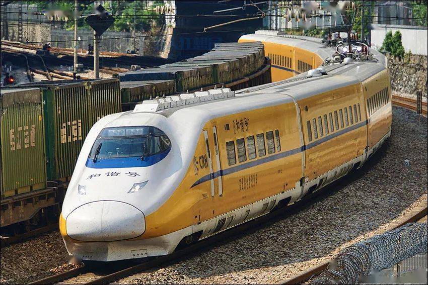 温州动车事故十周年,由事故车之一改造而来的crh2a-0205"黄医生"结束