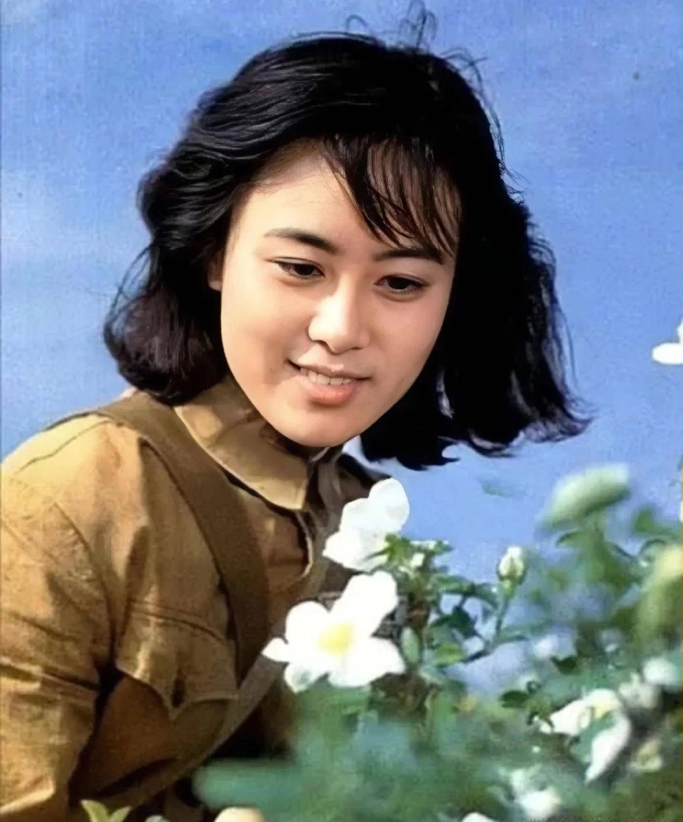 她是电影《人生》中的刘巧珍 事业巅峰时为爱隐退影坛幸福美满_吴玉芳