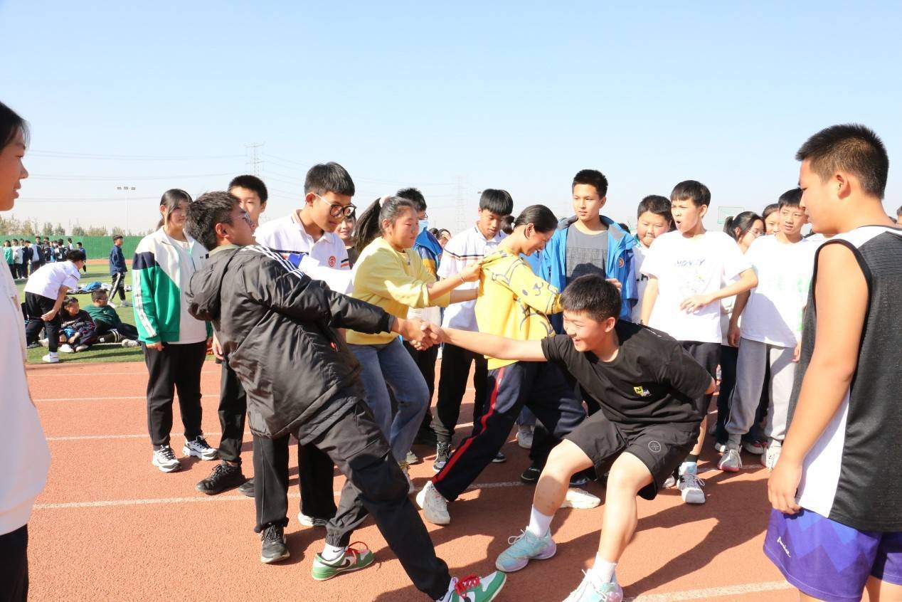 廊坊贺阳高级中学,文安贺阳实验学校始终坚持党的教育方针,坚持