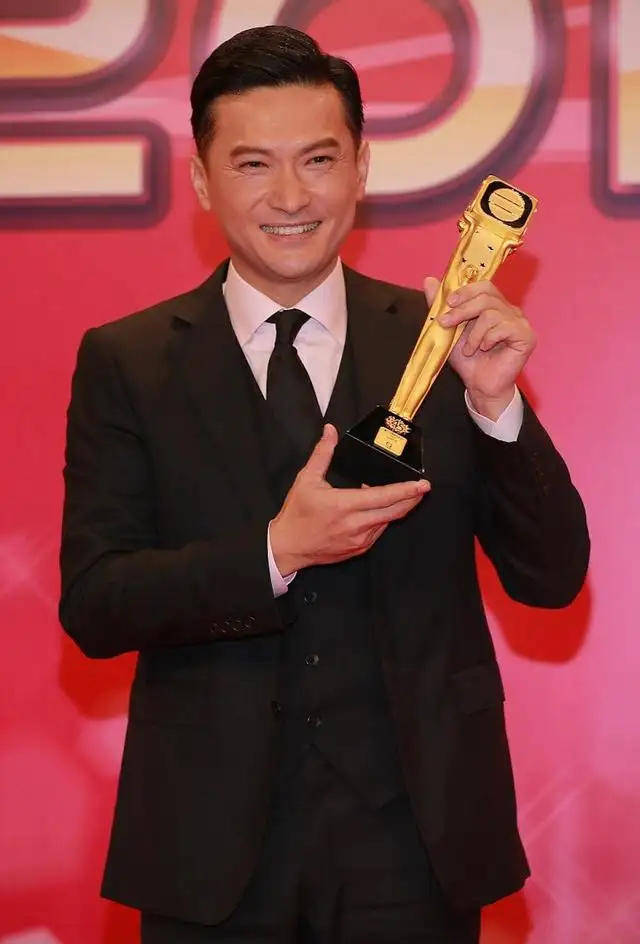 精神状态差,15岁自闭症儿子罕见现身_陈锦鸿_陈驾桦_生活