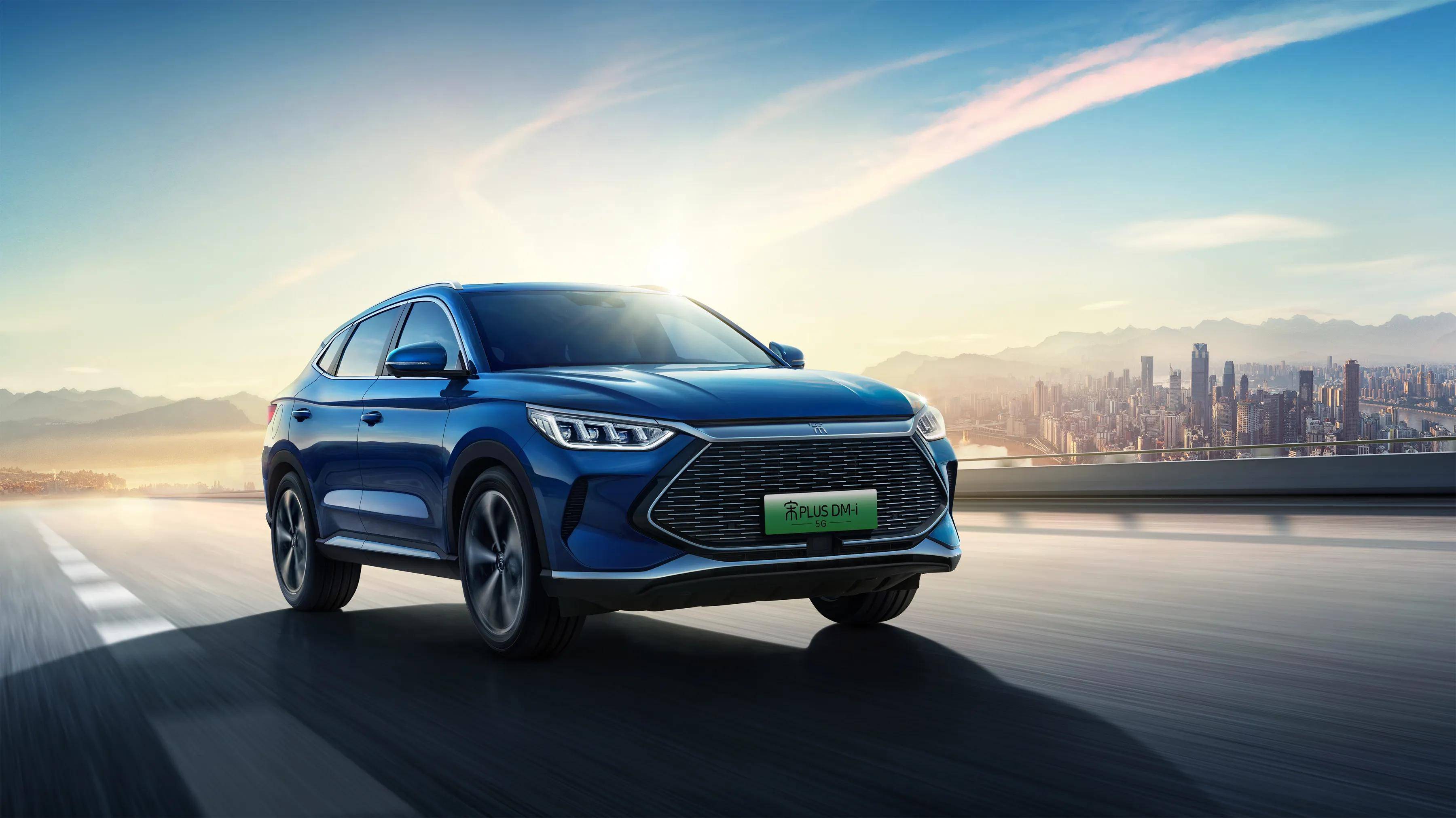 在疫情肆虐,欧洲能源危机和供应链不稳定的国际环境下,在新能源汽车