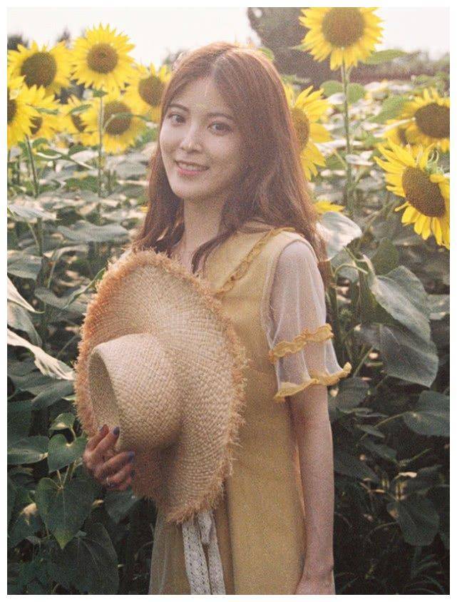 还记得坏女孩"唐小米"吗?