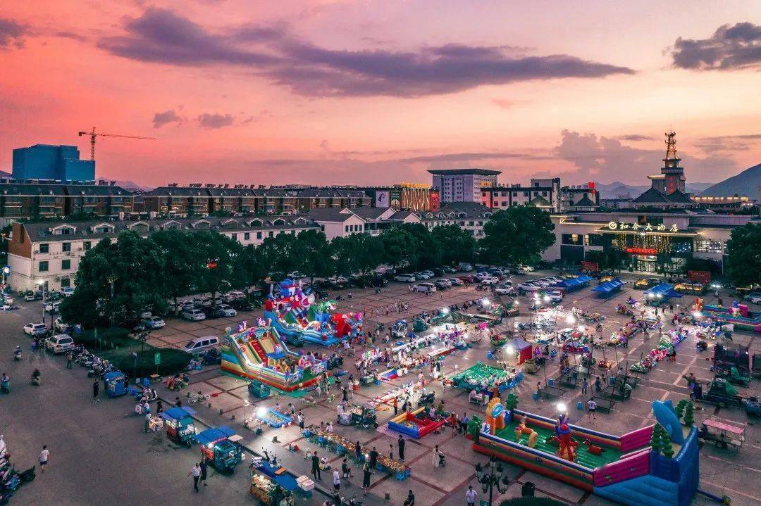 "超级工厂"▲中国宣纸小镇(建设中)▲缤纷环球城(建设中)▲福朋喜来登