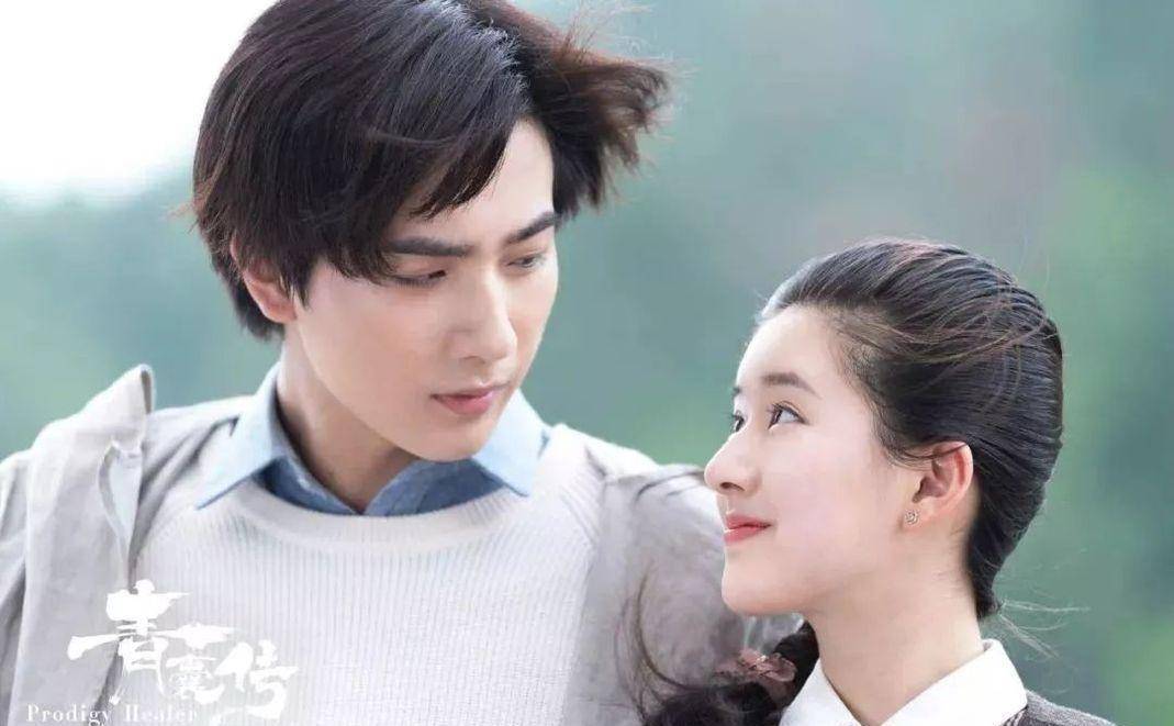 赵露思够漂亮了,看到她的学生照,原来她小时候就如此惊艳了_林雨申