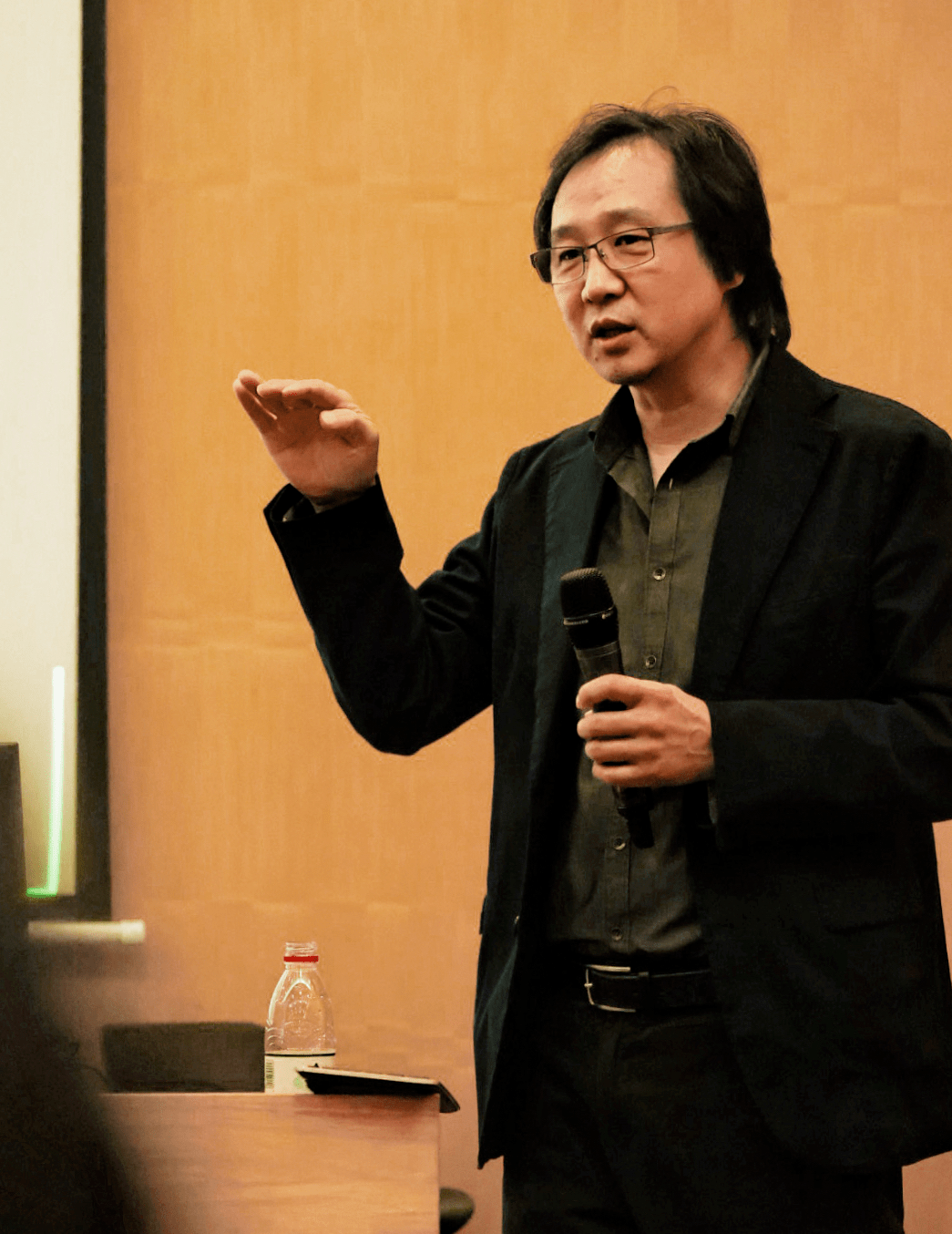 直面名师丨杨宏伟:技术,问题,观念——生长的创造力与思维方法