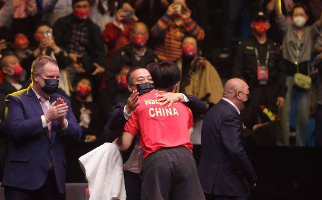 却比不上国足的一个月工资_王楚钦_世界杯_乒乓球