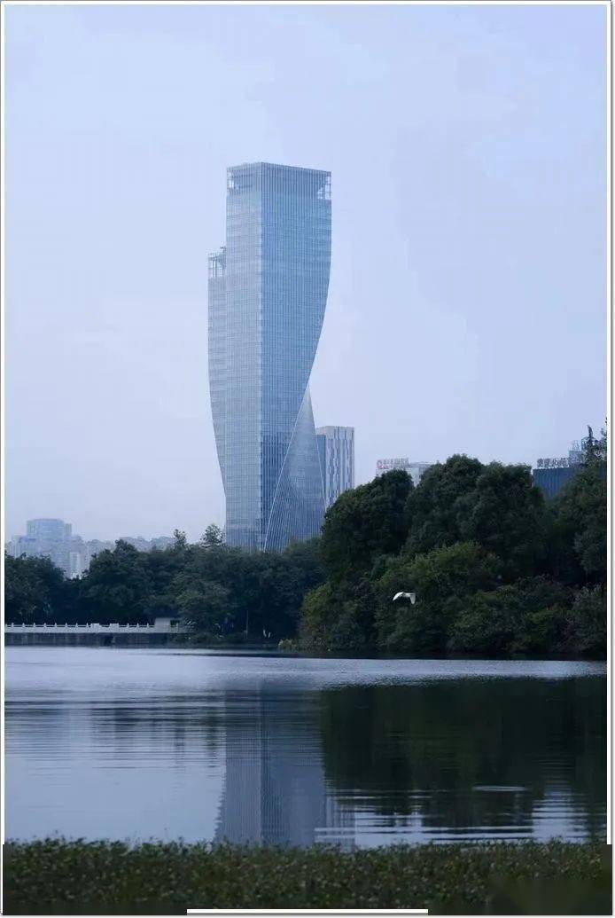 "厦"新幕墙纪录|亚厦携"重庆高科太阳座"入围工程奖_建筑_塔楼_项目