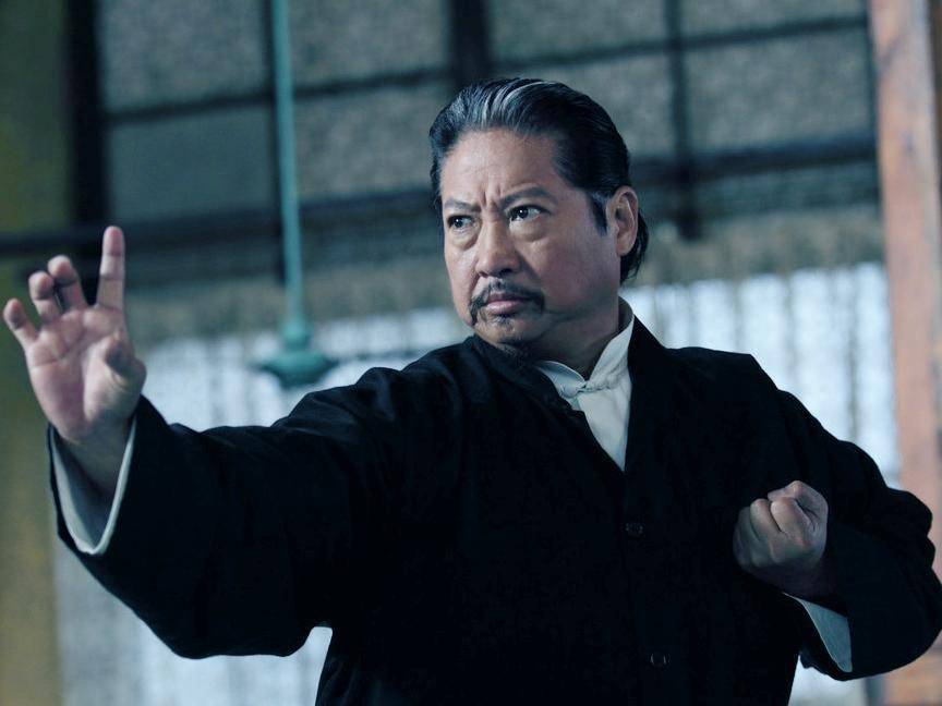 火爆脾气的洪金宝与港姐娇妻,未生孩子,却相爱30年的恩爱秘诀_高丽虹