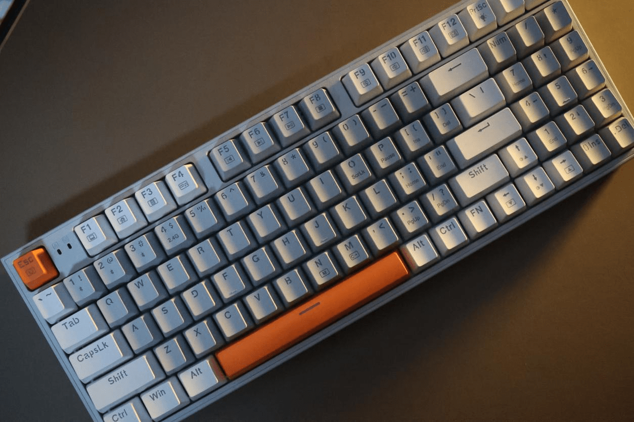 机械师k500三模无线蓝牙游戏机械键盘评测:如此不同的键盘_设计