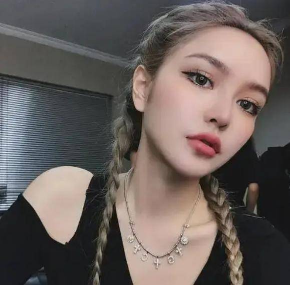 周扬青和段星星亲吻照曝光,男方撞脸罗云熙,全程贴心服务女友_对方