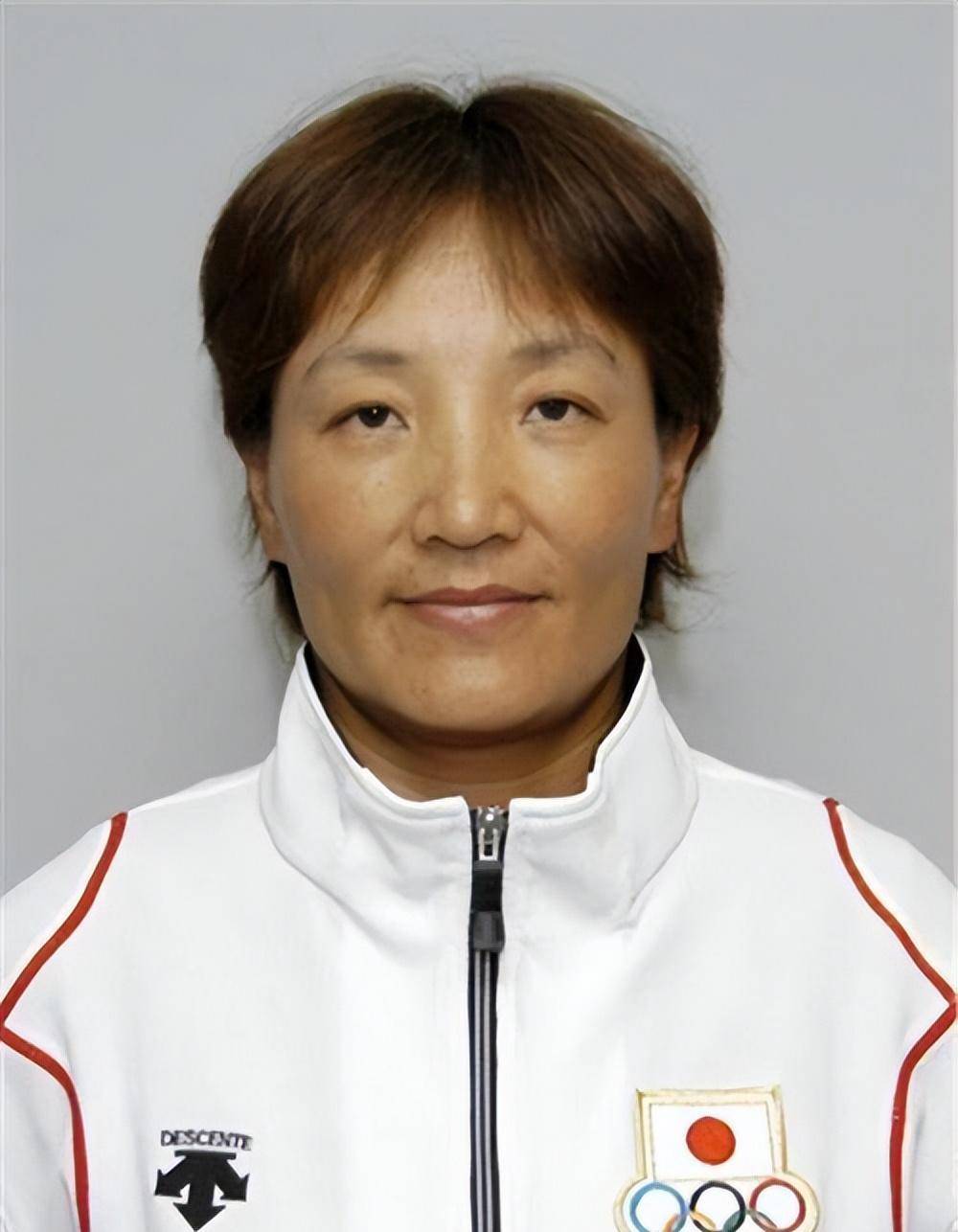 自古忠孝两难全,倘若一个人两者皆放弃,又叫人如何原谅!今天,任彦丽