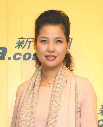 她嫁给了一位27岁的教师,怀孕三次,生下了李天一_梦鸽_李双江_音乐