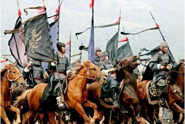 古代士兵打仗,如何解决生理问题,勾践想出一个方法,实在缺德_军营