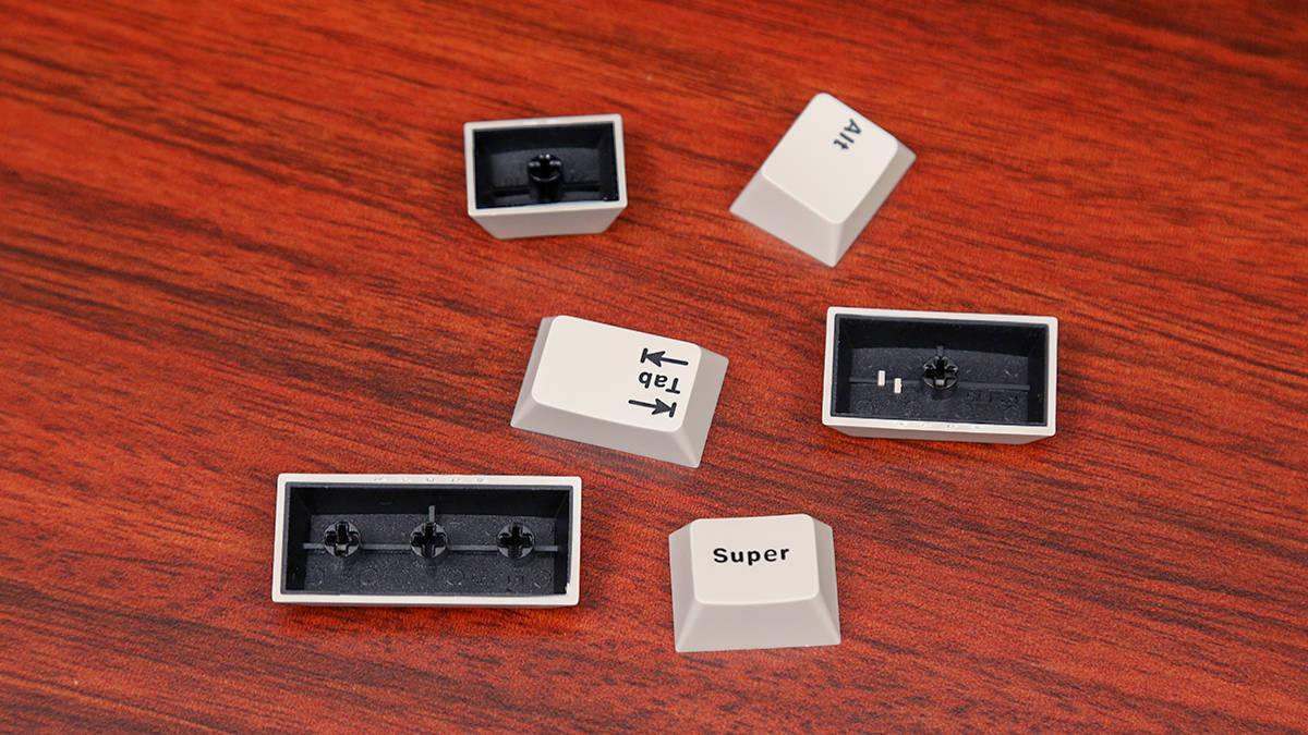 黑爵AK966无线三模游戏机械键盘评测：配置拉满，一步到位