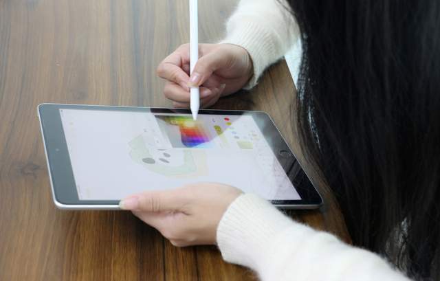 完美平替苹果Pencil,用它备忘录照样画出名作!南卡Pencil评测
