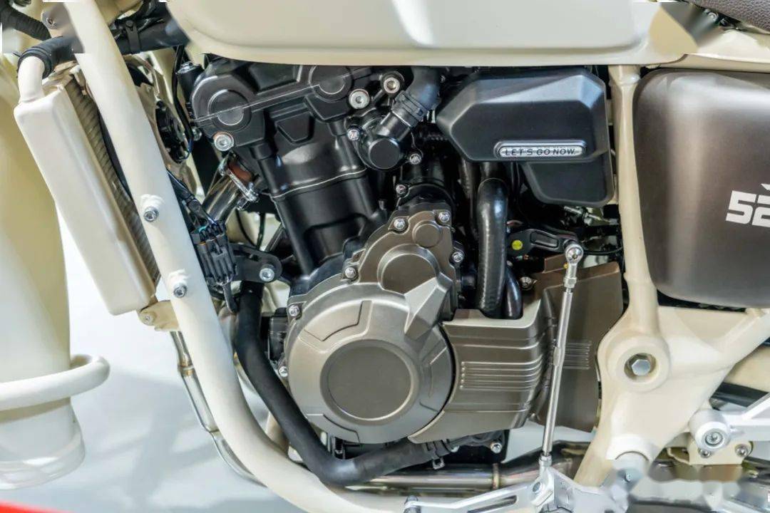 鑫源正式亮相国产最大排量巡航车,棍王650,双缸500cc级侉子丨摩博会