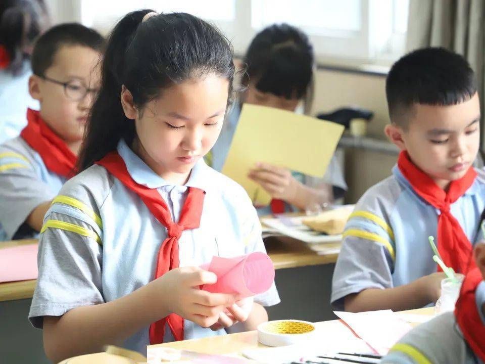 西安市滻灞御錦城小學(陝西師範大學御錦城小學)時光在流逝 不捨晝夜