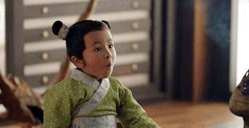 柏夫人的儿子司马伦:偷盗皇帝御衣,称帝4个月后喝毒酒而死!_司马炎_武