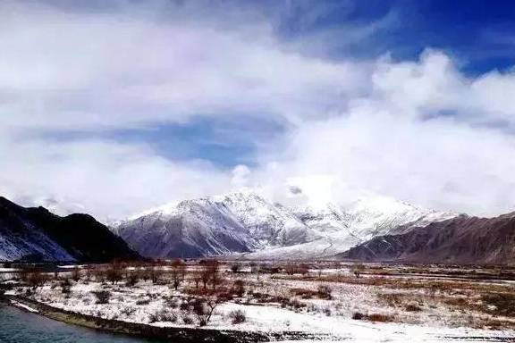 上海下雪了！但是你必然没见过西藏那么美得雪