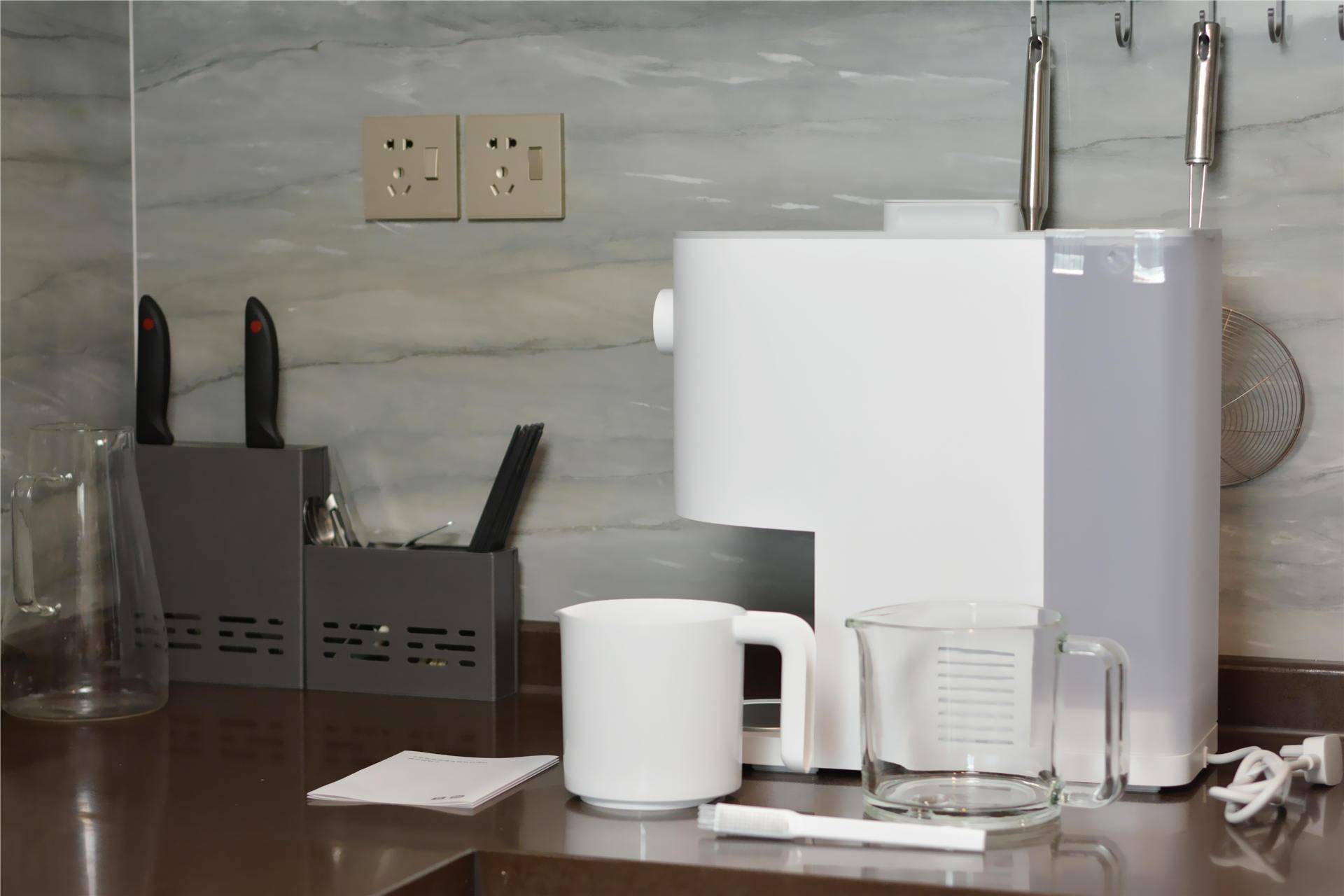 全自动不用手洗,还支持远程控制,小米米家智能破壁料理机评测