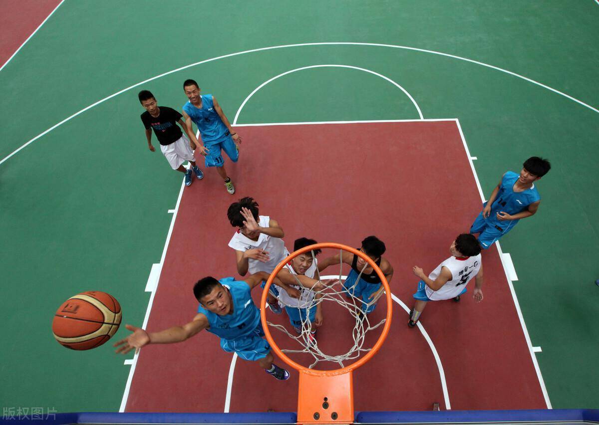 原创
            壹邦小知识：打篮球是无氧还是有氧？打篮球有哪些注意事项