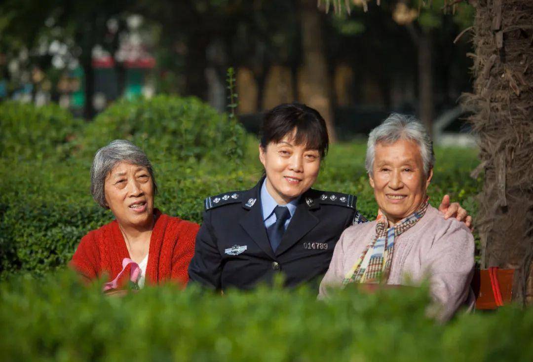 以西安公安民警郝世玲为原型的电影《非凡守护》今日上线_胡坤_郝爱玲