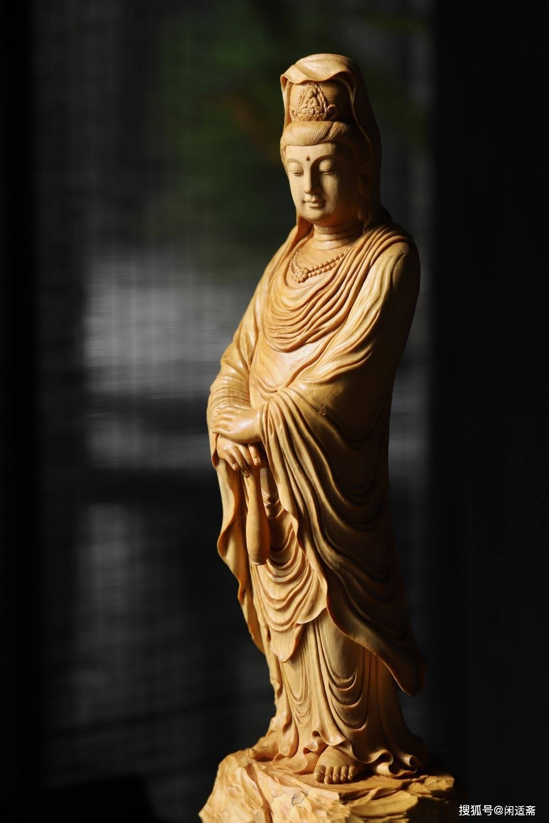黄杨木雕，佛造像艺术摆件，净瓶观音_手机搜狐网