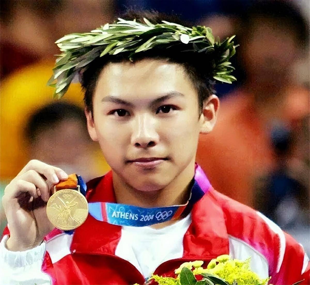 奥运冠军陈玘:与前妻离婚后娶小11岁娇妻,如今儿女双全生活幸福_赛场