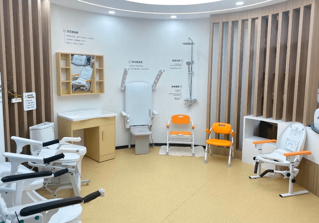 苏州吴中智慧科技养老生活体验馆启用_服务_老年_体检