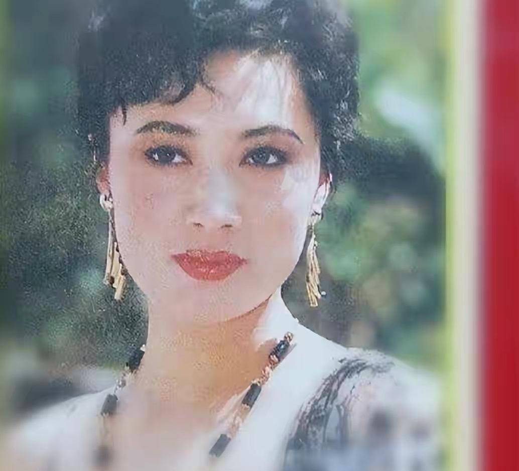 丁嘉丽：两段婚姻害人害己，对不起一对儿女，今潜心向佛漠然老去