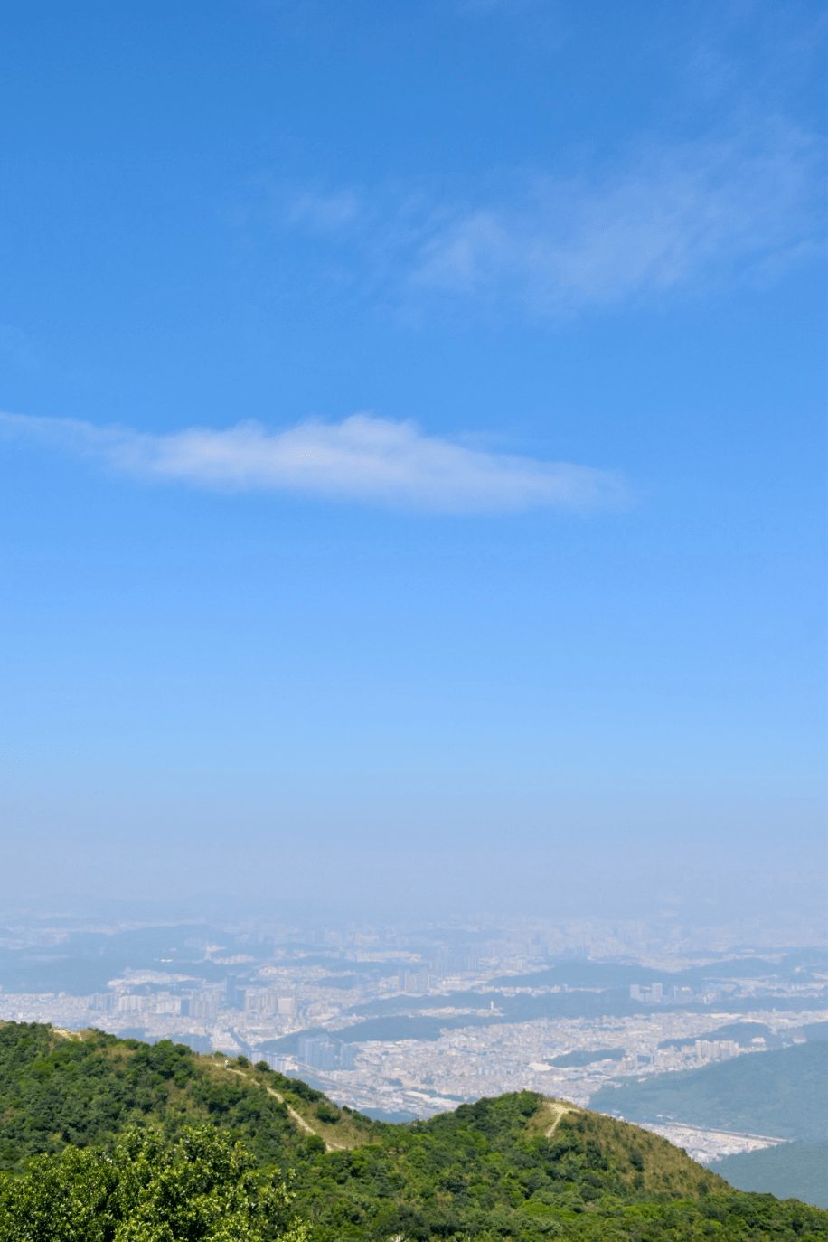 大梧桐那部分陡峭路段也是難以避免的但既然是四顆星的登山道山水相逢