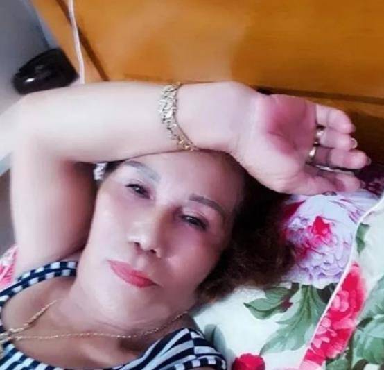 65岁老太嫁24岁外国小伙,据传被家暴住院,老太回应背后情况_阮霍_生活