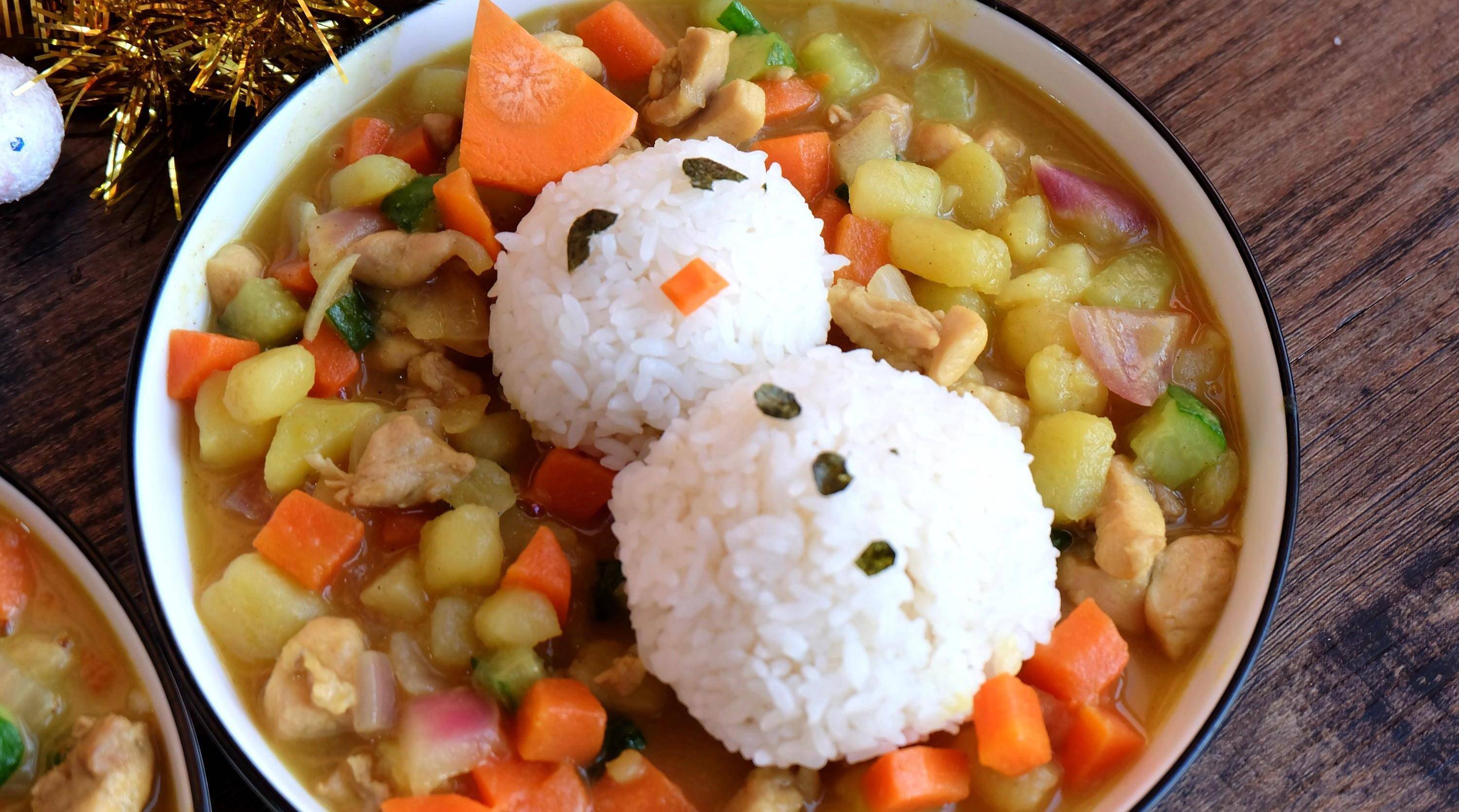 圣诞节专属咖喱饭,造型有趣简单易做,带着孩子一起做吧_圣诞老人_小